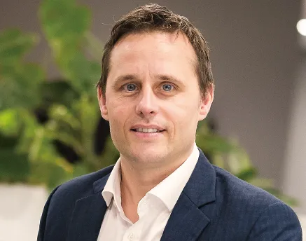 ロバート・ハーフ・ジャパン　リンゼィー・ヒューズ　マネージングディレクター